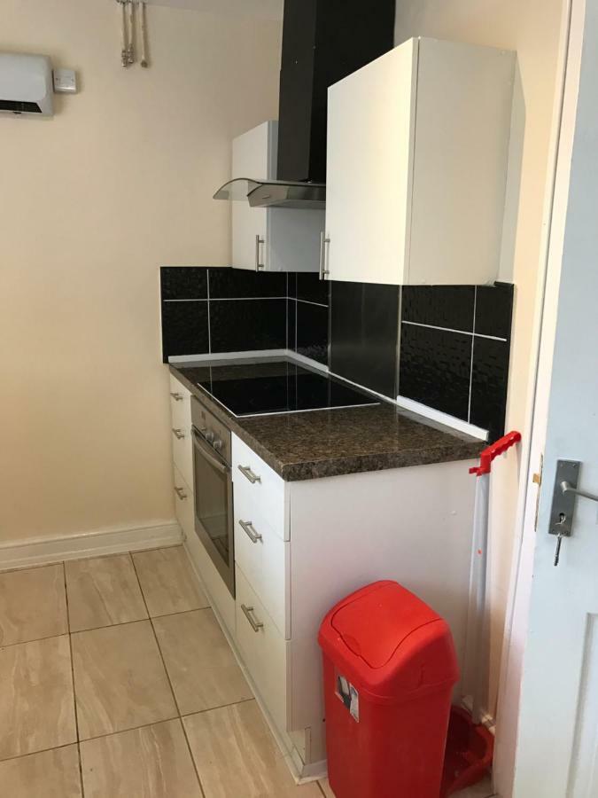 Rosewood Lodgings Special Offer For Student On Long Stay Manchester Extérieur photo